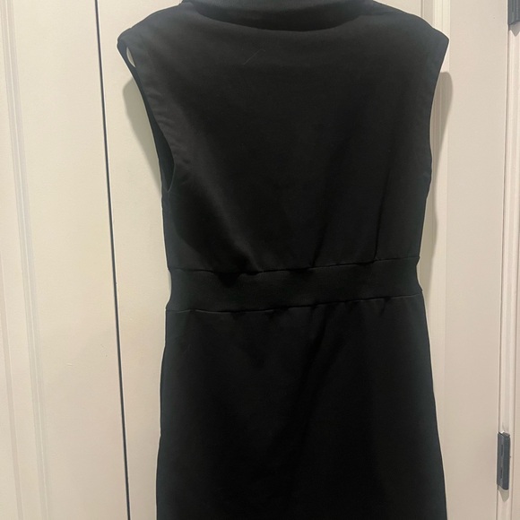 Nine West mini w/puff sleeves - Picture 3 of 16